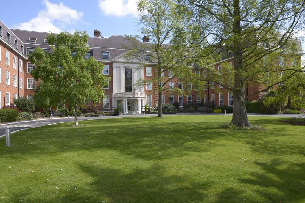 The Lensbury Resort Teddington Esterno foto